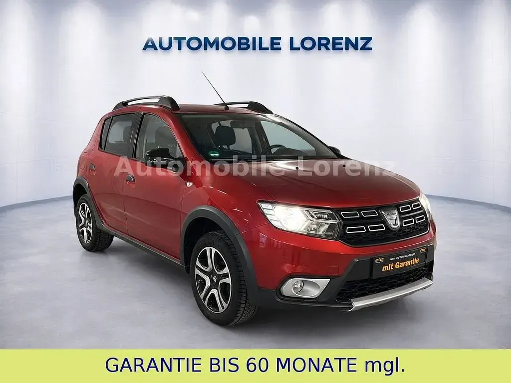 Gebraucht Dacia Sandero Stepway 90 PS (66 kW) 2018 Rot SUV