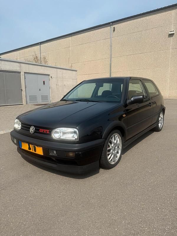 Schwarz Gebraucht 1996 VW Golf GTI Coupé | 5.900 € - Bild 1/4