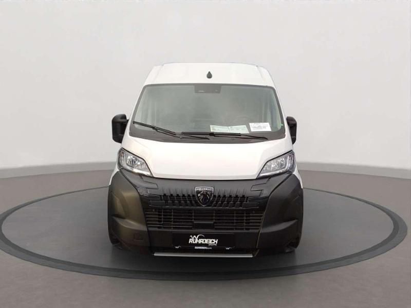 Neu Peugeot Boxer 140 PS (102 kW) 2025 Weiß Van
