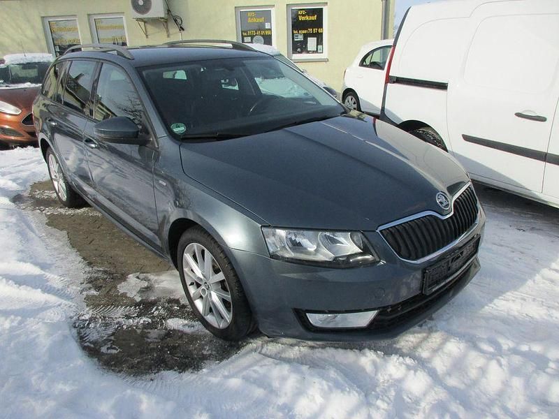 Gebraucht Skoda Octavia Joy 150 PS (110 kW) 2016 Grau Kombi