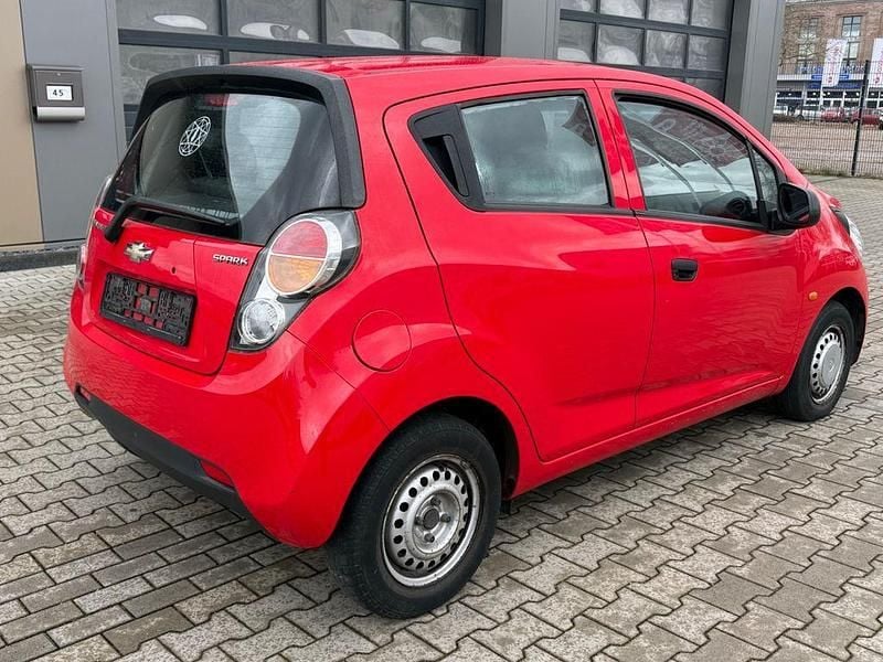 Gebraucht Chevrolet Spark 68 PS (50 kW) 2011 Rot Kleinwagen