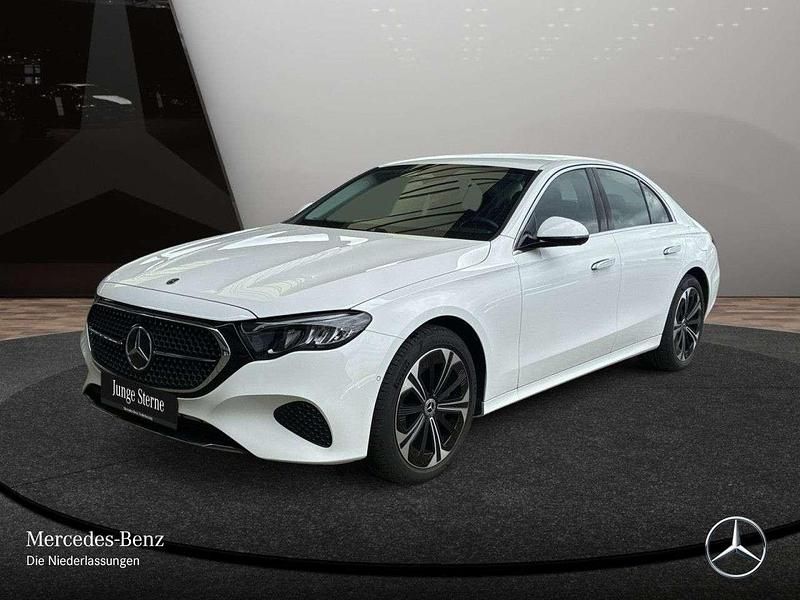 Gebraucht Mercedes E300 Avantgarde 204 PS (150 kW) 2025 Weiß Limousine