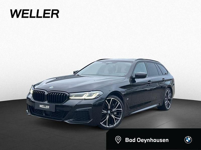 Black sapphire (schwarz) Gebraucht 2022 BMW 540 M Sport Kombi | 38.500 € (Guter Preis) - Bild 1/4
