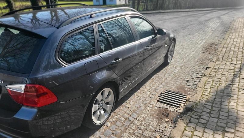 Używany BMW 320 150 KM (110 kW) 2006 Szary Kombi