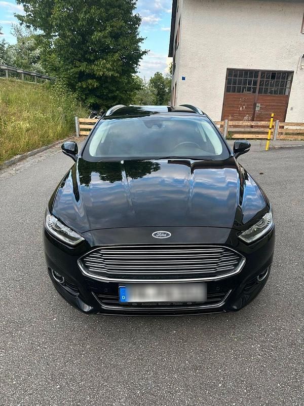 Gebraucht Ford Mondeo Trend 150 PS (110 kW) 2016 Schwarz Kombi
