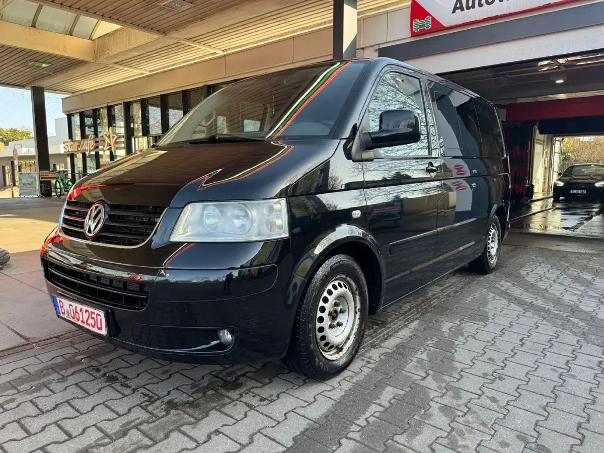 Gebraucht VW Multivan Highline 174 PS (127 kW) 2008 Schwarz Van / Kleinbus