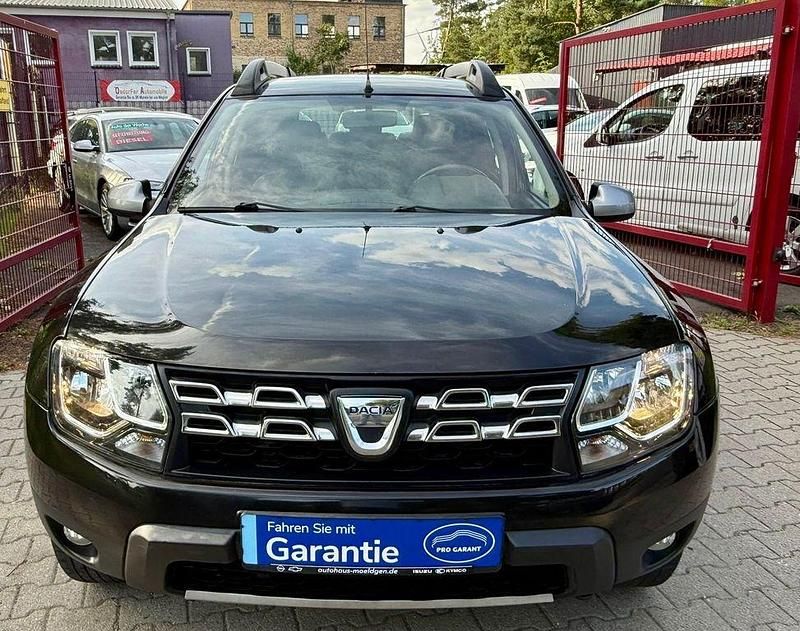 Schwarz Gebraucht 2015 Dacia Duster Prestige SUV | 8.699 € (Etwas zu teuer) - Bild 1/4