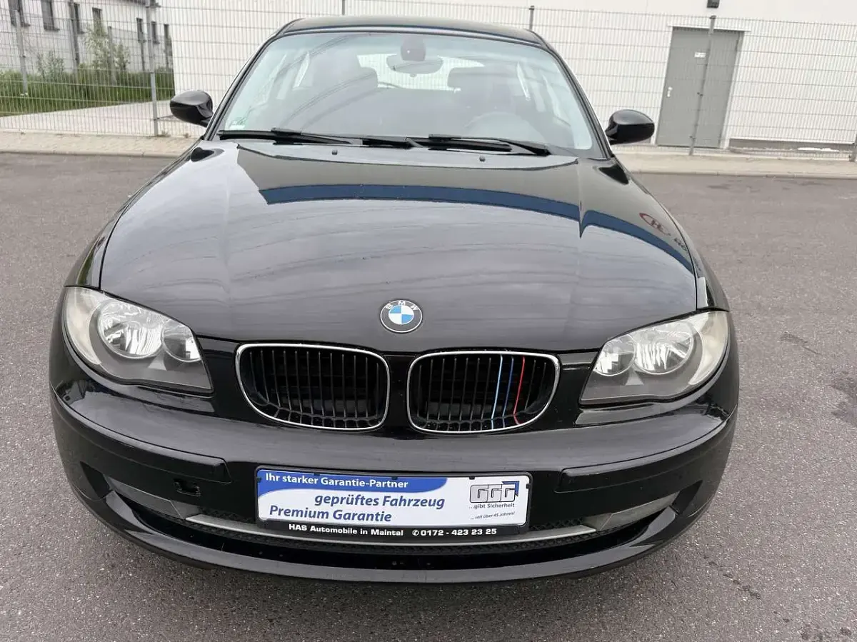 Gebraucht BMW 116 122 PS (89 kW) 2007 Schwarz ii Kleinwagen
