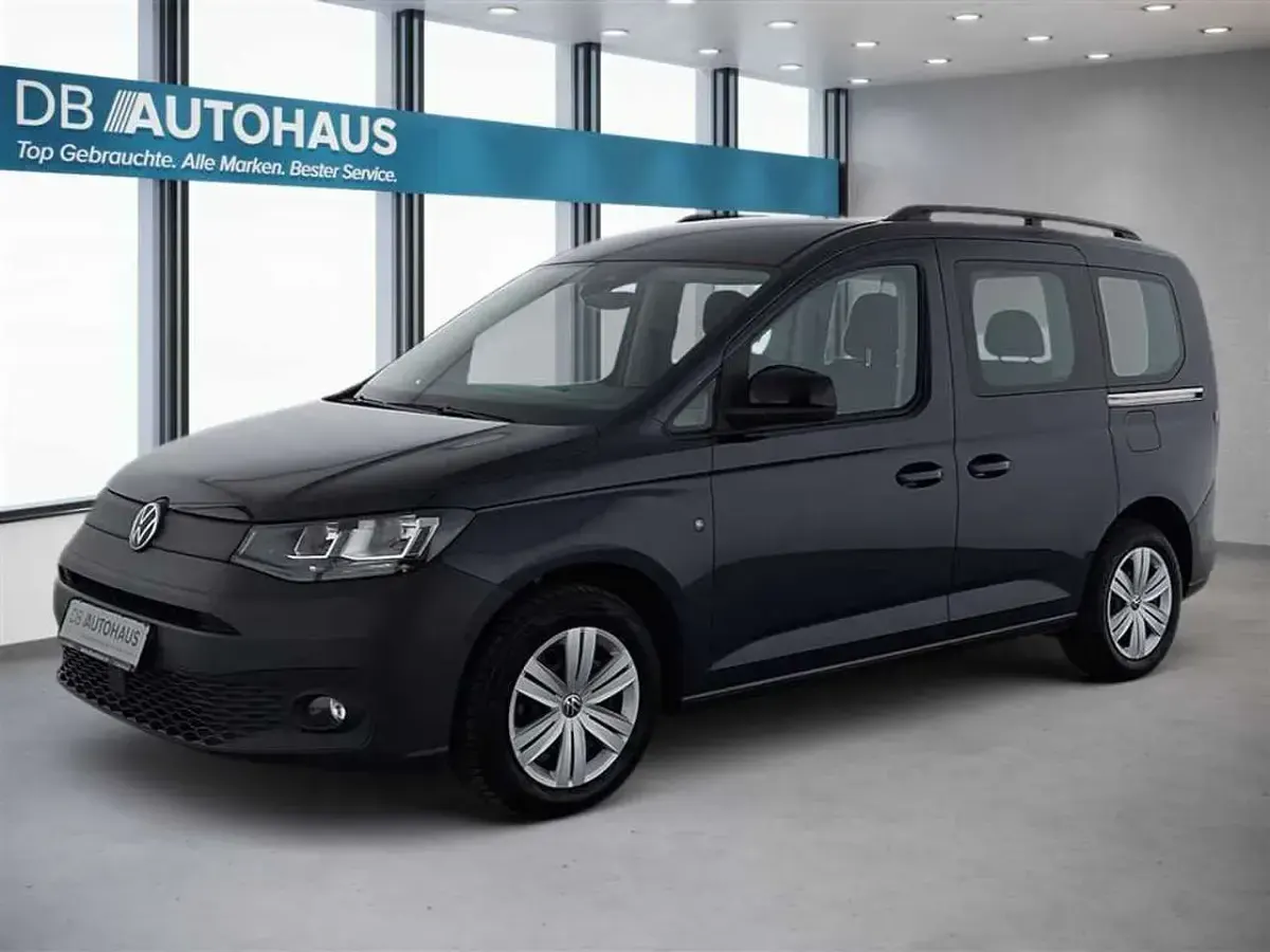 Second-hand VW Caddy 102 CP (75 kW) 2023 Albastru Monovolum