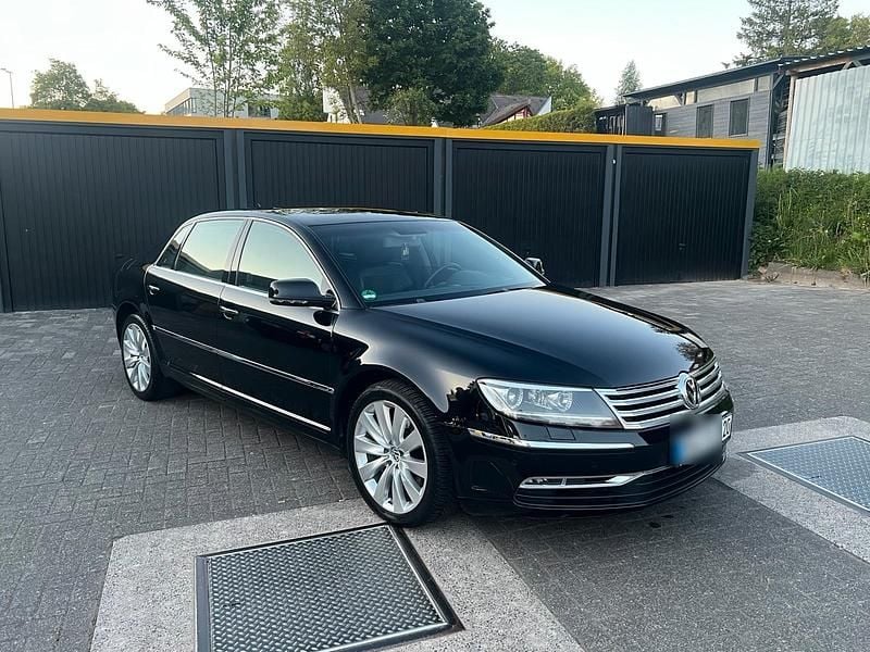 Schwarz Gebraucht 2013 VW Phaeton Limousine | 13.000 € (Teuer) - Bild 1/4