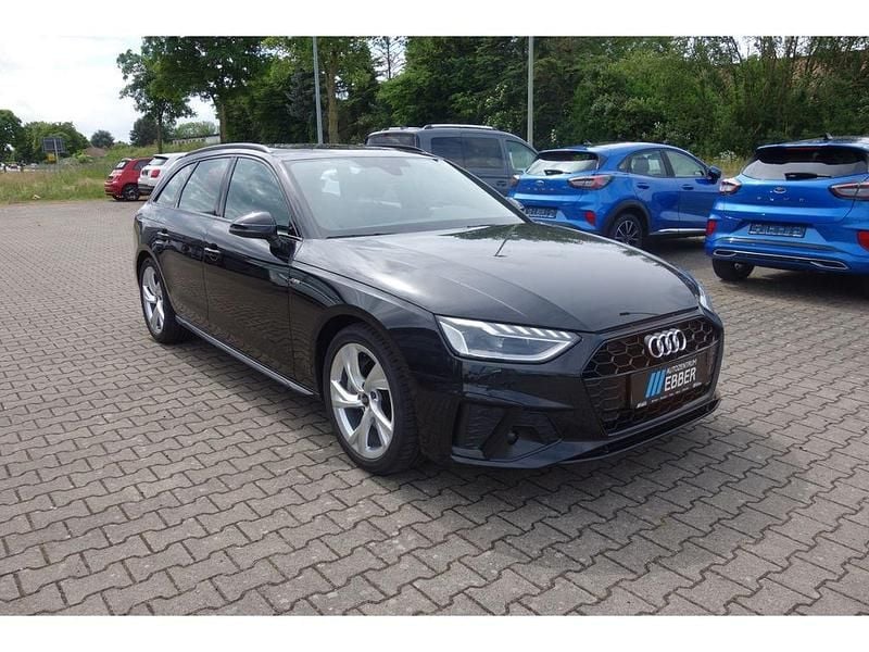 Usado Audi A4 S-line plus 204 HP (150 kW) 2024 Preto Carrinha