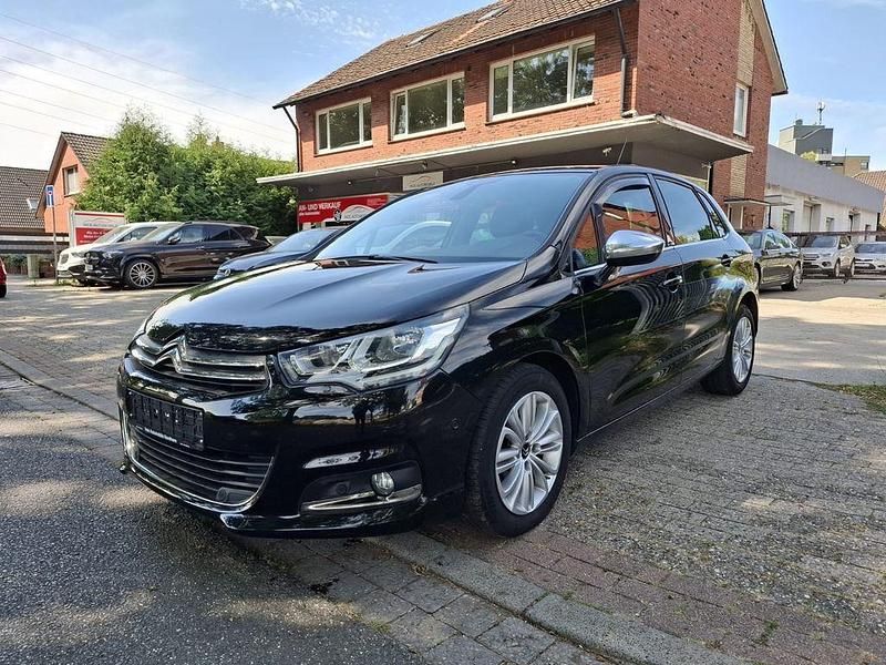 Gebraucht Citroën C4 SELECTION 99 PS (72 kW) 2016 Schwarz Limousine