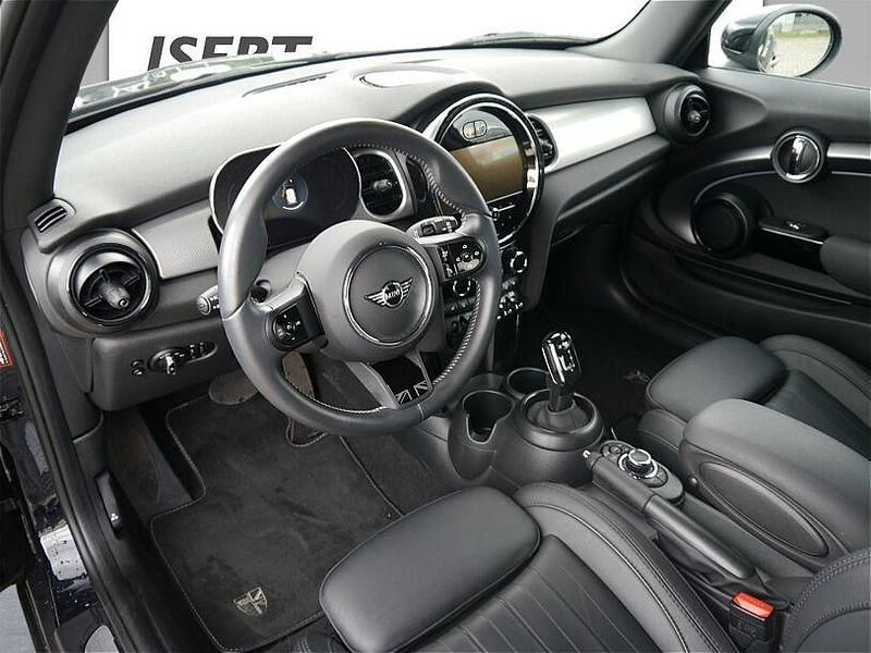 Gebraucht Mini Cooper 136 PS (100 kW) 2023 Schwarz Kleinwagen