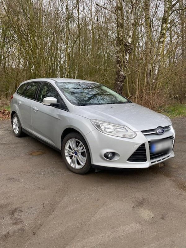 Gebraucht Ford Focus 125 PS (91 kW) 2014 Silber Kombi
