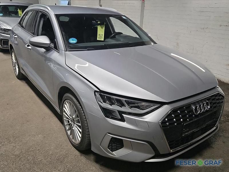 Gebraucht Audi A3 Advanced 150 PS (110 kW) 2024 Florettsilber metallic Limousine