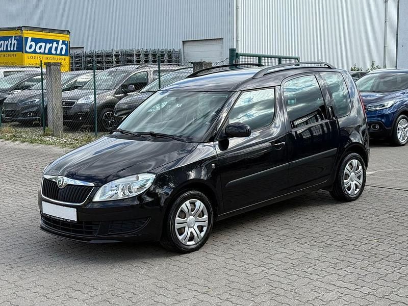 Schwarz Gebraucht 2012 Skoda Roomster Plus Edition Kombi | 4.499 € (Fairer Preis) - Bild 1/4