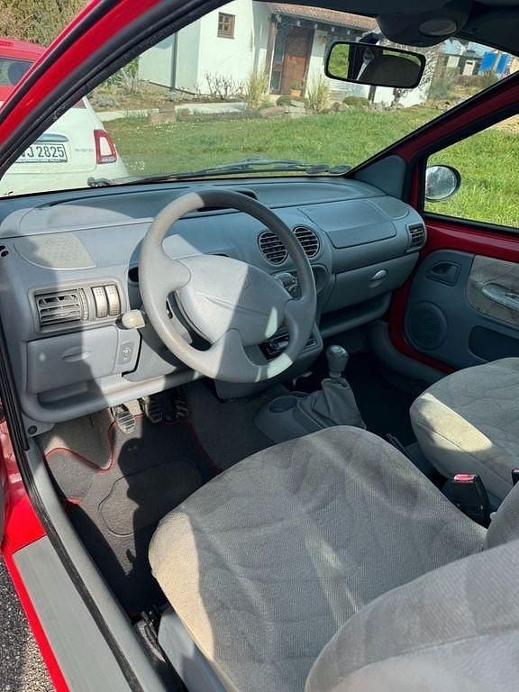 Gebraucht Renault Twingo 58 PS (42 kW) 2003 Rot Kleinwagen