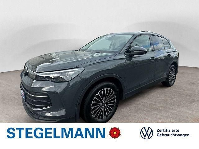 Delfingrau metallic Gebraucht 2024 VW Tiguan Life SUV | 32.490 € (Fairer Preis) - Bild 1/4