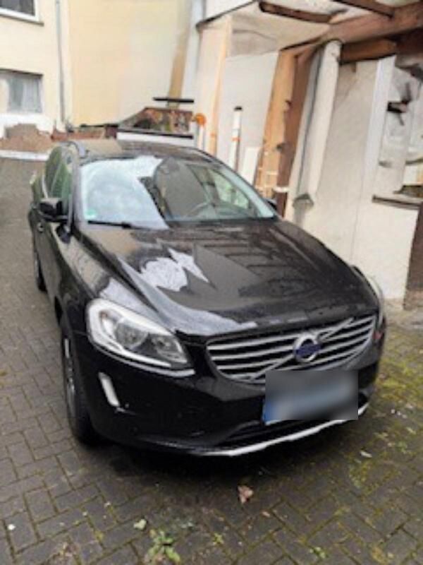 Schwarz Gebraucht 2016 Volvo XC60 SUV | 16.500 € - Bild 1/4