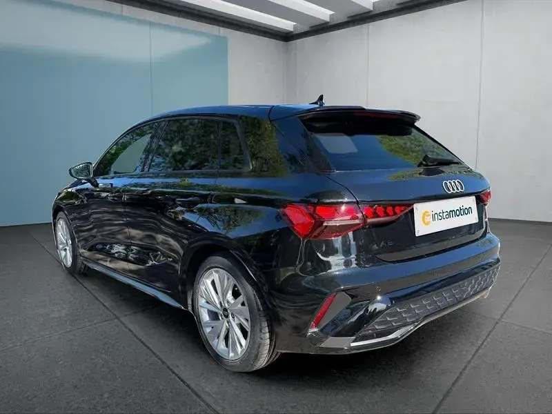 Gebraucht Audi A3 Sportback 150 PS (110 kW) 2025 Schwarz Kleinwagen