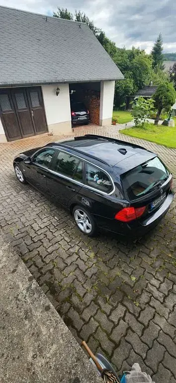 Gebraucht BMW 325 Lifestyle 218 PS (160 kW) 2010 Schwarz Kombi