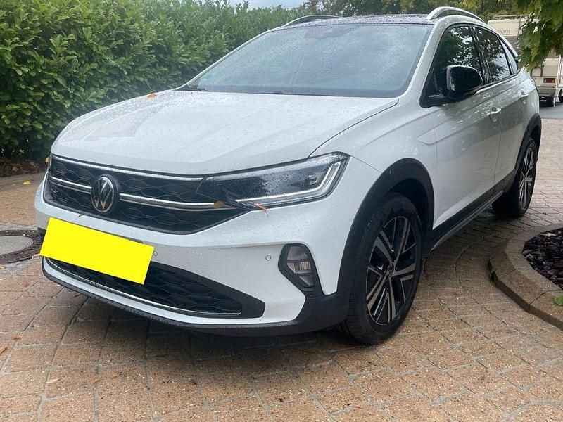Weiß Gebraucht 2023 VW Taigo Style SUV | 21.000 € (Fairer Preis) - Bild 1/4