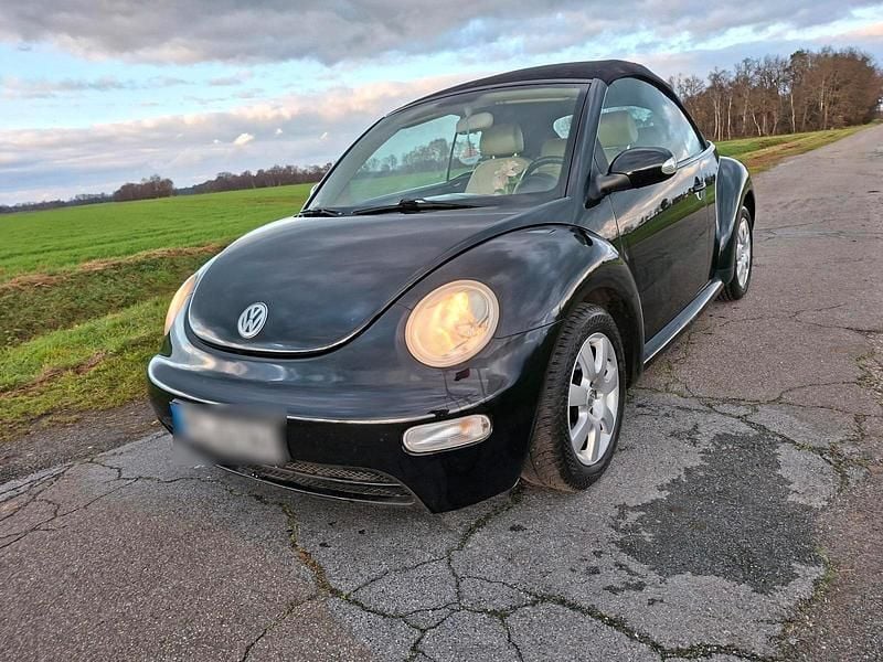 Gebraucht VW New Beetle 100 PS (73 kW) 2004 Schwarz Kleinwagen