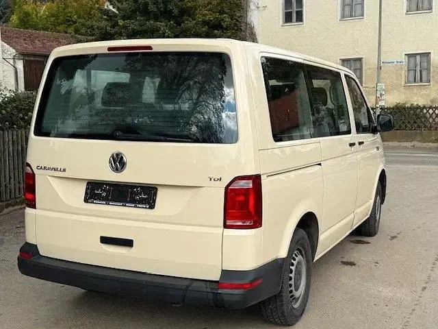 Usata VW Transporter 150 CV (110 kW) 2018 Giallo Furgone