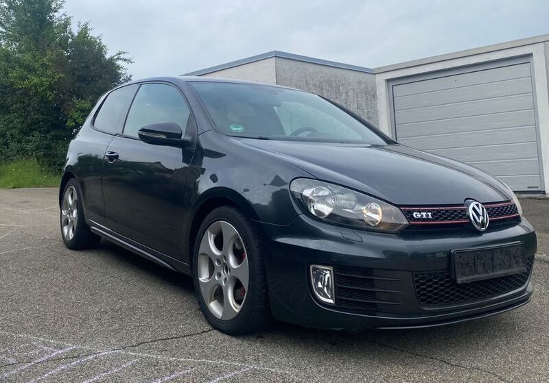 Grau Gebraucht 2009 VW Golf VI GTI Limousine | 8.100 € (Guter Preis) - Bild 1/4