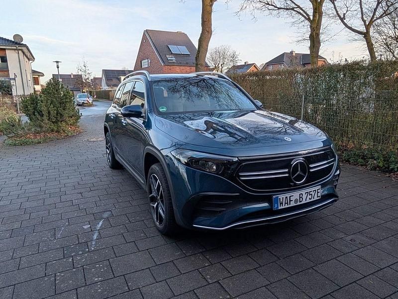 Blau Gebraucht 2022 Mercedes EQB350 AMG SUV | 36.000 € (Etwas zu teuer) - Bild 1/4