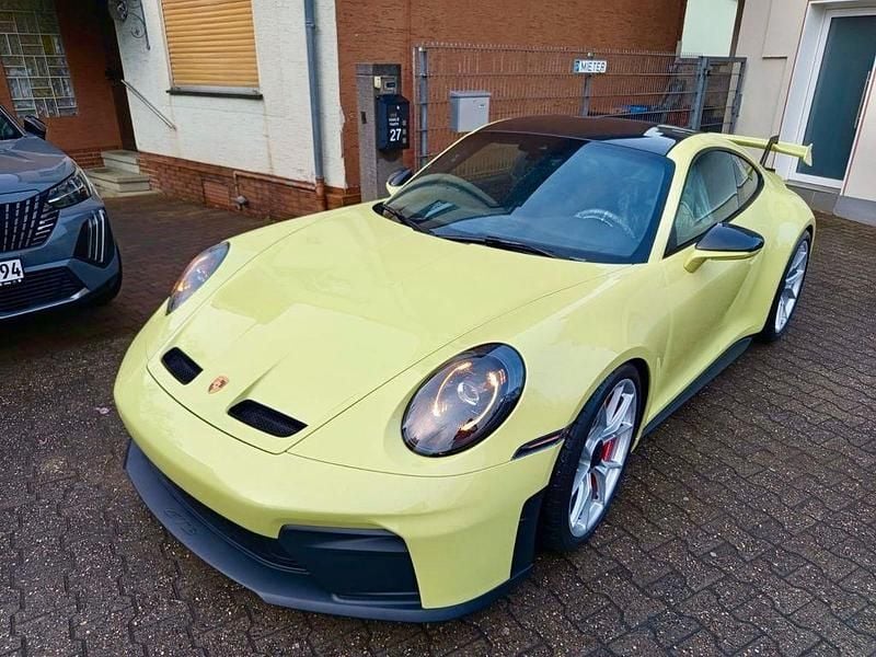 Neu Porsche 992 510 PS (375 kW) 2026 Gelb