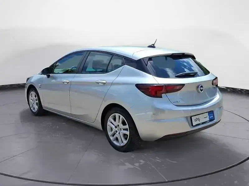 Gebraucht Opel Astra 131 PS (96 kW) 2020 Silber Limousine