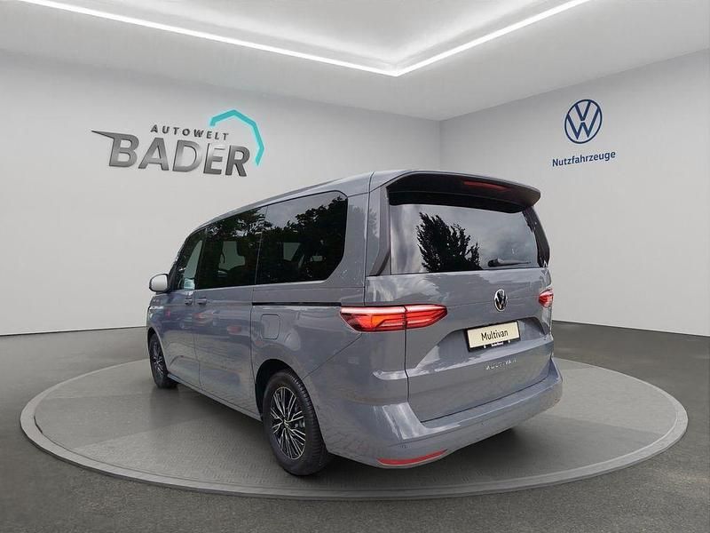 Neu VW Multivan Life 150 PS (110 kW) 2025 Grau Van