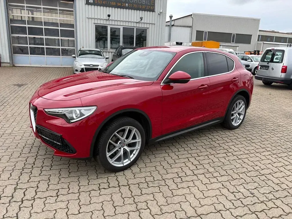 Gebraucht Alfa Romeo Stelvio Super 280 PS (205 kW) 2020 Rot SUV