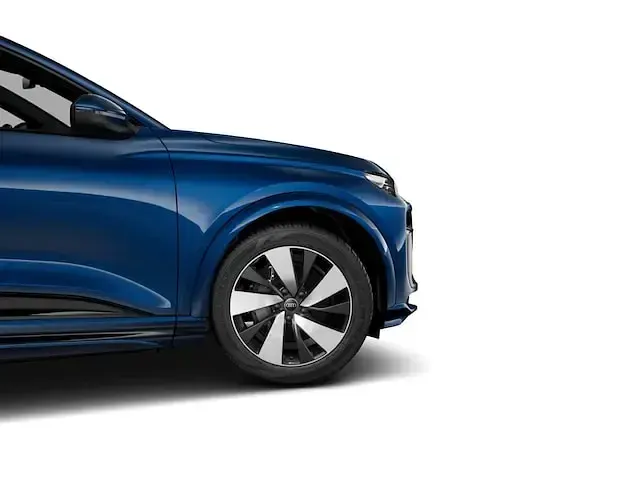 Używany Audi Q6 e-tron Ambiente 284 kW (387 KM) 2024 Niebieski SUV