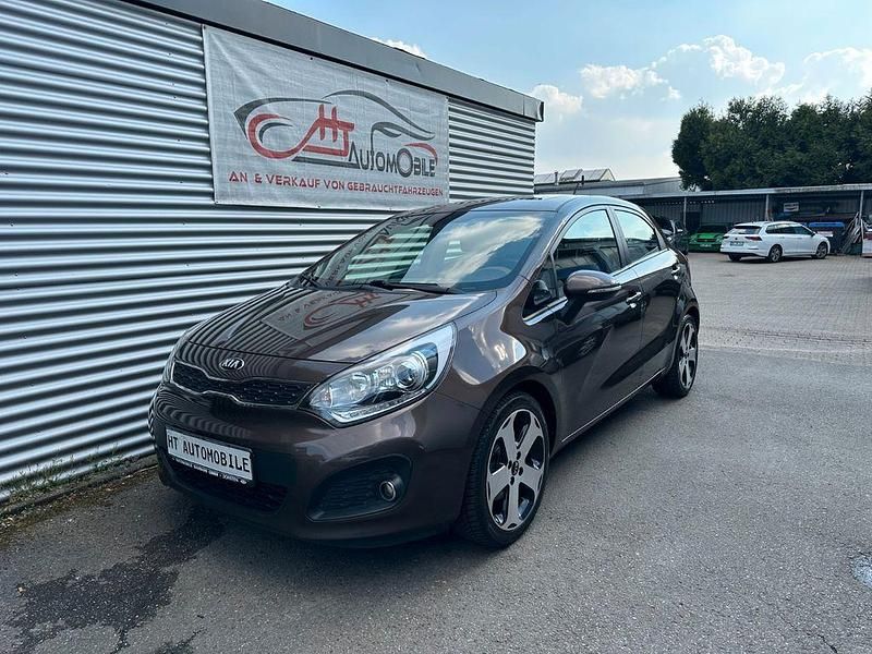 Gebraucht Kia Rio 109 PS (80 kW) 2013 Limousine
