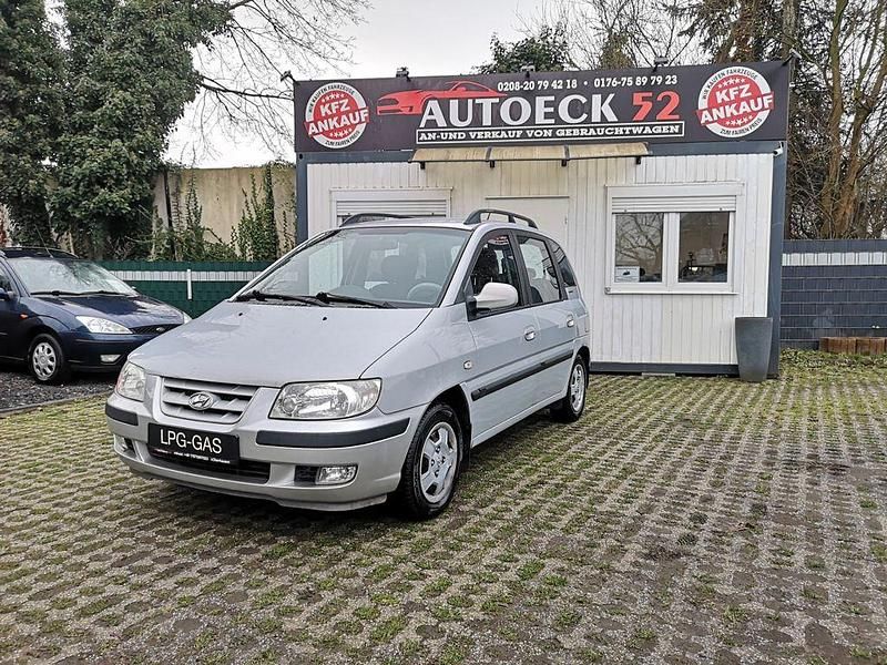 Milky silver Gebraucht 2005 Hyundai Matrix GLS Van / Kleinbus | 1.850 € (Teuer) - Bild 1/4