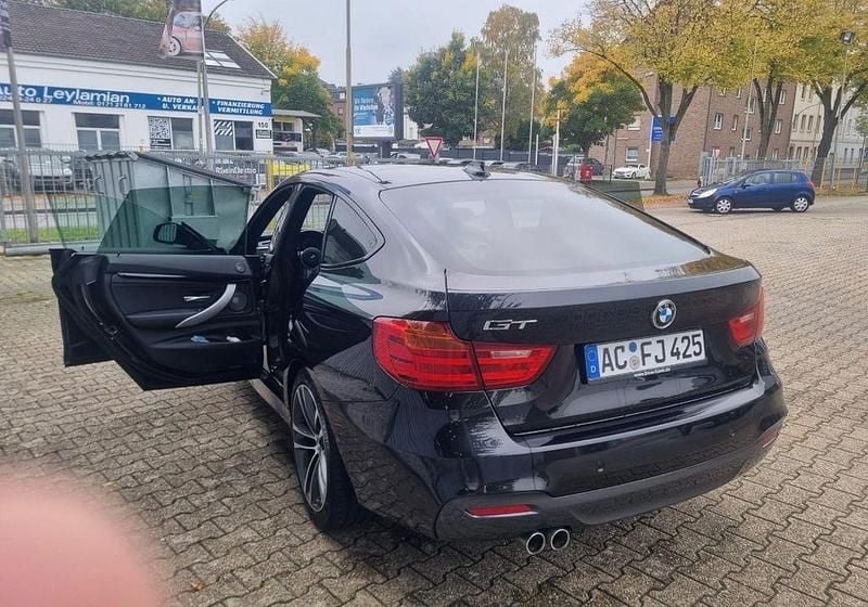 Gebraucht BMW 320 Gran Turismo M Sport 190 PS (139 kW) 2016 Schwarz Limousine