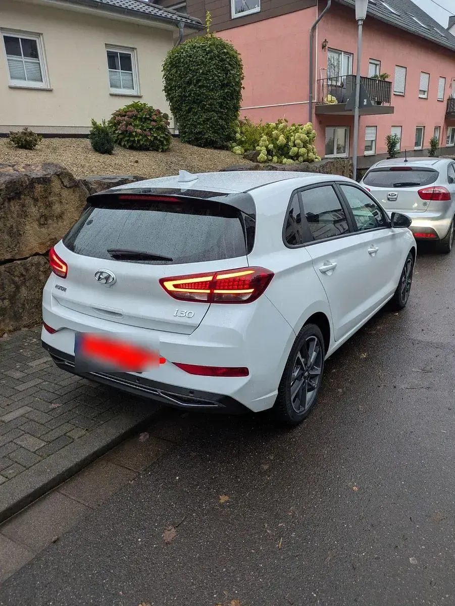 Gebraucht Hyundai i30 GO! 120 PS (88 kW) 2024 Weiß Kleinwagen