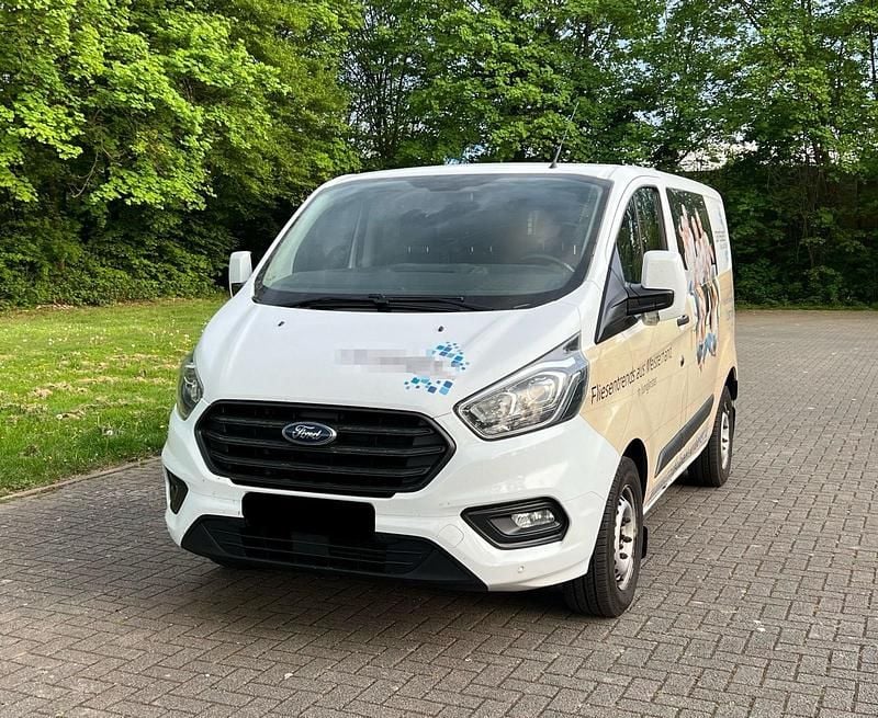 Second-hand Ford Transit Custom 131 CP (96 kW) 2019 Alb Monovolum