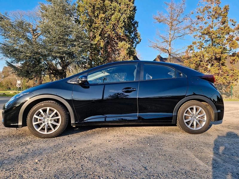 Gebraucht Honda Civic 100 PS (73 kW) 2015 Schwarz Limousine