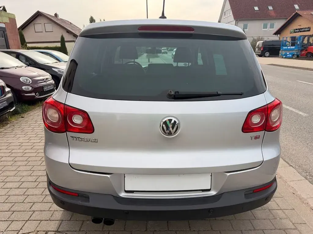 Gebraucht VW Tiguan Trendline 150 PS (110 kW) 2009 Silber SUV