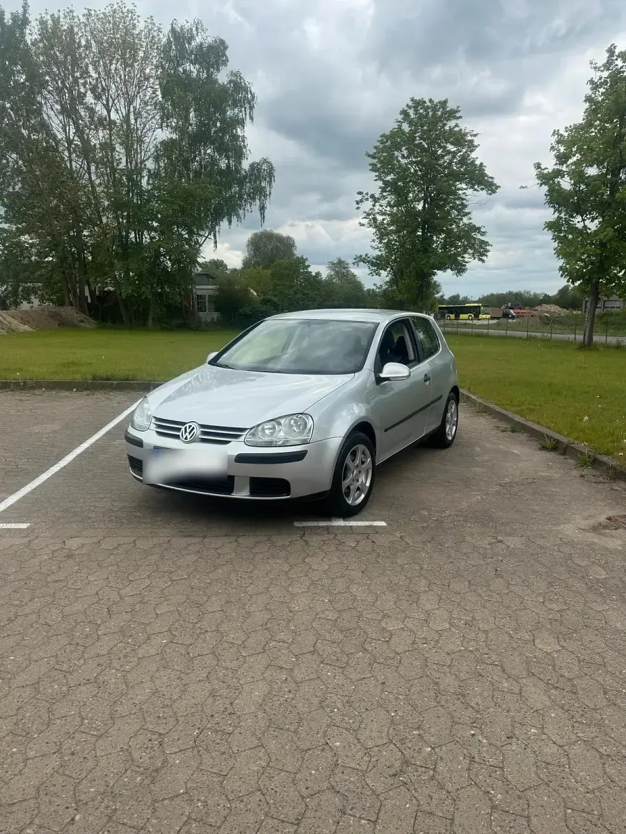 Używany VW Golf 75 KM (55 kW) 2005 Srebrny Coupe