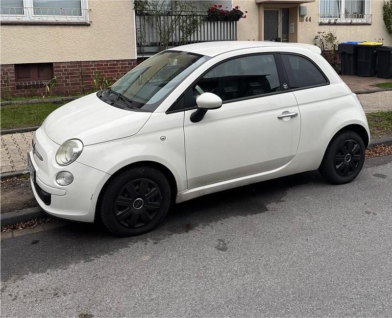 Weiß Gebraucht 2011 Fiat 500 Kleinwagen | 2.900 € (Superpreis) - Bild 1/4