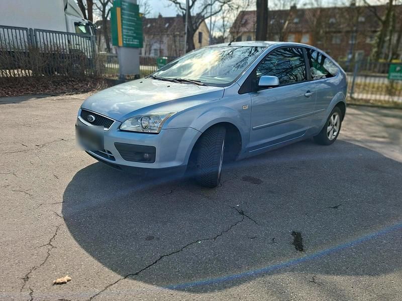 Gebraucht Ford Focus 125 PS (91 kW) 2005 Blau Limousine