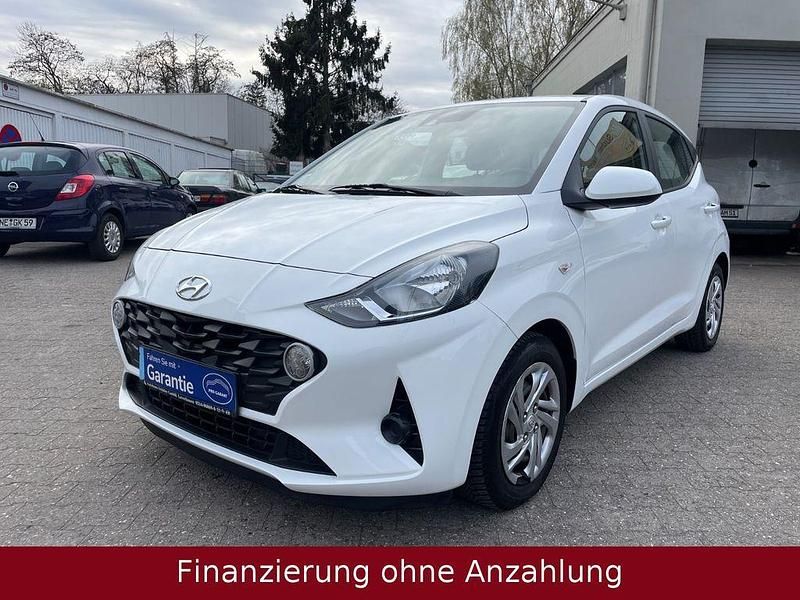 Gebraucht Hyundai i10 Select 67 PS (49 kW) 2022 Weiß Kleinwagen