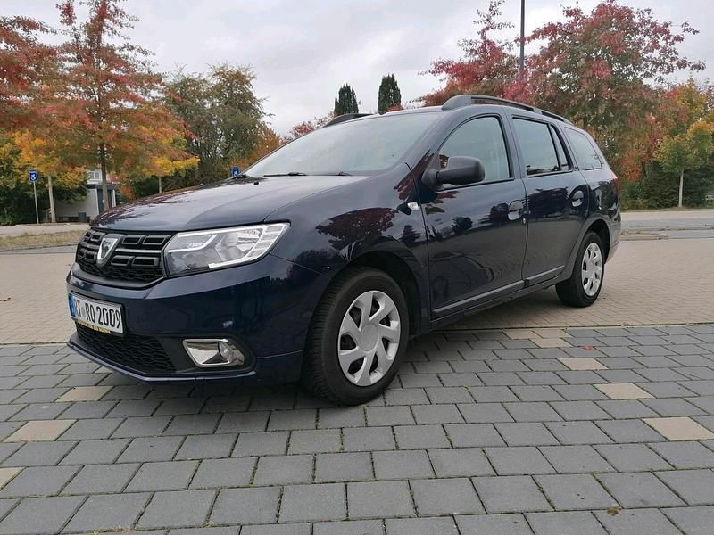 Blau Gebraucht 2018 Dacia Logan MCV Essentiel Kombi | 4.300 € - Bild 1/4