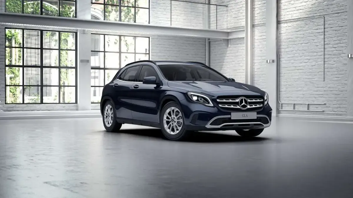 Gebraucht Mercedes GLA180 122 PS (89 kW) 2018 Blau SUV