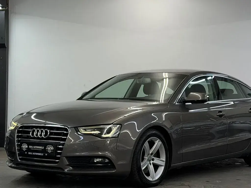 Gebraucht Audi A5 Sportback Performance 204 PS (150 kW) 2014 Grau Kleinwagen