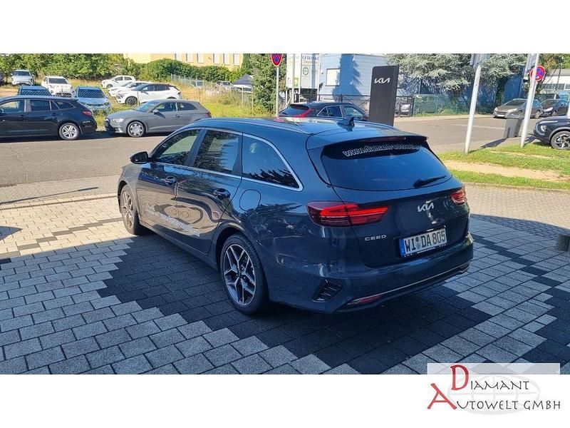 Gebraucht Kia Ceed Sportswagon Platinum Edition 140 PS (102 kW) 2025 Grau Kombi
